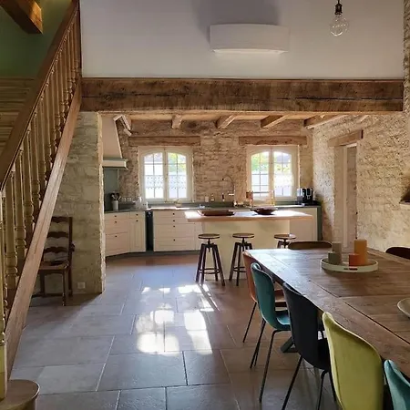 别墅 Caprice Forges, Juste Renovee, Superbe Forgès