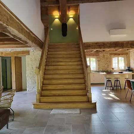 Caprice Forges, Juste Renovee, Superbe Forgès