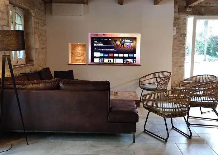 Caprice Forges, Juste Renovee, Superbe Forgès